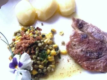 Rezept: Mais-Erbsen-Gemüse mit Gartenkräuter Bild Nr. 2 Mais-Erbsen-Gemüse mit Gartenkräuter - Rezept - Bild Nr. 2