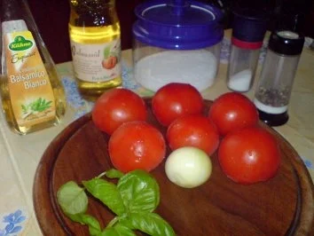 Rezept: Tomatensalat Bild Nr. 2 Tomatensalat - Rezept - Bild Nr. 2