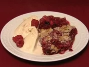 Beerencrumble (Claudelle Deckert) - Rezept