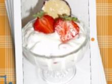Schokokuss-Dessert mit Erdbeeren - Rezept