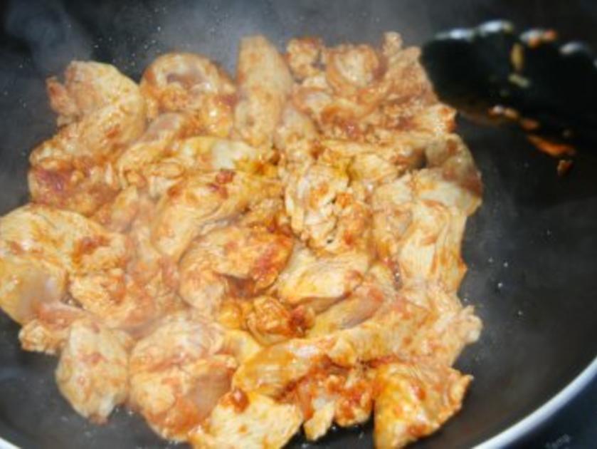 Huhn: Hähnchenbrustfilets auf indonesische Art - schnell &amp; einfach ...