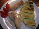Seeteufelfilet mit Zucchinicrepes und Weißweinsauce - Rezept