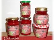 Brotaufstrich - Erdbeerkonfitüre mit Holunderblütensirup und Vanille - Rezept