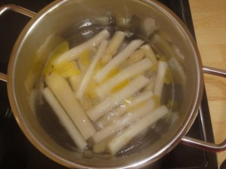 Überbackene Schinken Spargel Röllchen - einfach - 142 kcal/100g