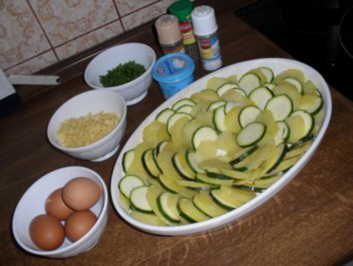 Zucchini-Kartoffelgratin mit Filet - Bilder sind on - Rezept