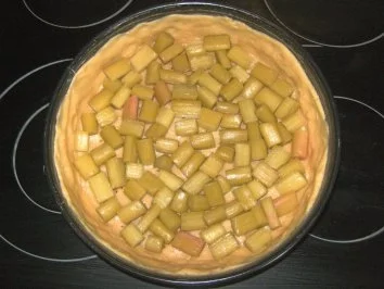 Beschwipster Erdbeer - Rhabarber - Kuchen - Rezept - Bild Nr. 3