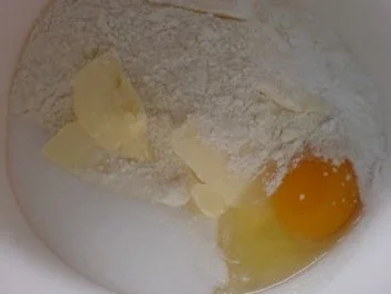 Rezept: Quarktorte Bild Nr. 5 Quarktorte - Rezept - Bild Nr. 5