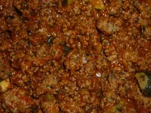 Zucchini-Chorizo-Blätterteigkuchen mit Schmandklecksen - Rezept - Bild Nr. 3