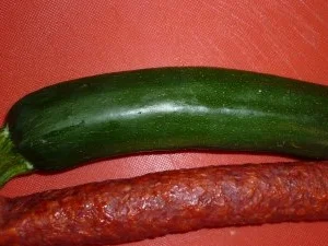 Zucchini-Chorizo-Blätterteigkuchen mit Schmandklecksen - Rezept - Bild Nr. 5