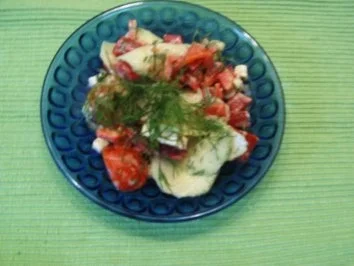 Gurken-Paprika-Tomatensalat - Rezept