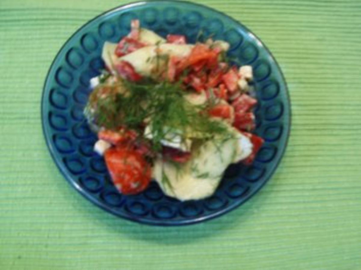 Gurken-Paprika-Tomatensalat - Rezept mit Bild - kochbar.de