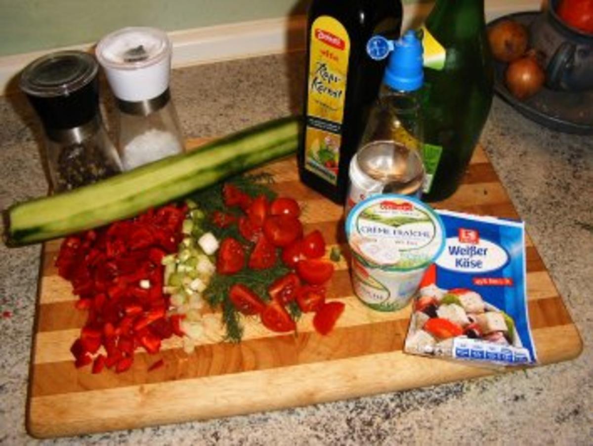 Gurken-Paprika-Tomatensalat - Rezept - Bild Nr. 2