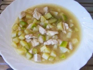 Rezept: Kochen: Geflügel-Zucchini-Kartoffel-Eintopf Kochen: Geflügel-Zucchini-Kartoffel-Eintopf - Rezept