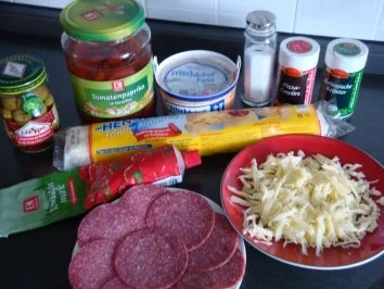 Rezept: Pizza-Hörnchen Bild Nr. 2 Pizza-Hörnchen - Rezept - Bild Nr. 2