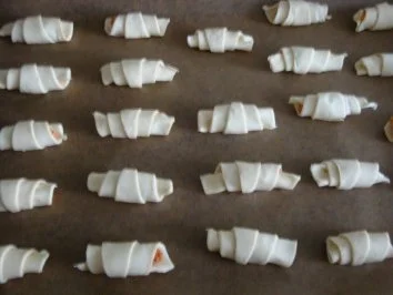 Rezept: Pizza-Hörnchen Bild Nr. 5 Pizza-Hörnchen - Rezept - Bild Nr. 5