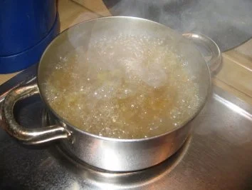 Suppe: Bouillon mit Ei - Rezept - Bild Nr. 4