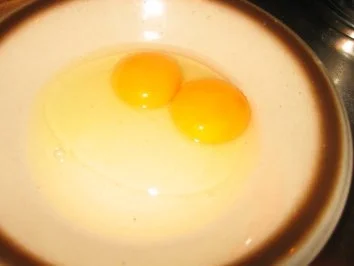 Suppe: Bouillon mit Ei - Rezept - Bild Nr. 5