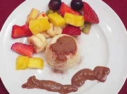 Mandelflammeri mit frischen Früchten - Rezept