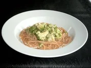 Spaghetti mit Broccoli-Käse-Sahne-Sauce - Rezept