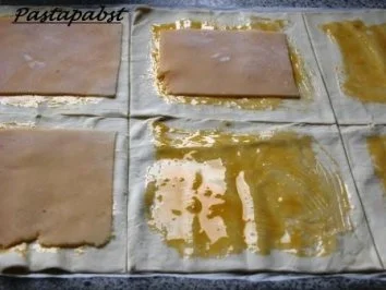 Rezept: Rhabarber Rauten Bild Nr. 2 Rhabarber Rauten - Rezept - Bild Nr. 2