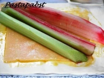 Rezept: Rhabarber Rauten Bild Nr. 3 Rhabarber Rauten - Rezept - Bild Nr. 3