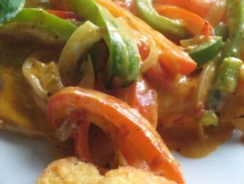 Paprika-Rahm-Schnitzel - Rezept - Bild Nr. 3