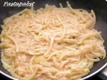 Rezept: Rösti aus rohen Kartoffeln Bild Nr. 3 Rösti aus rohen Kartoffeln - Rezept - Bild Nr. 3