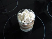 Rezept: Rhabarberkompott mit Baiser Rhabarberkompott mit Baiser - Rezept