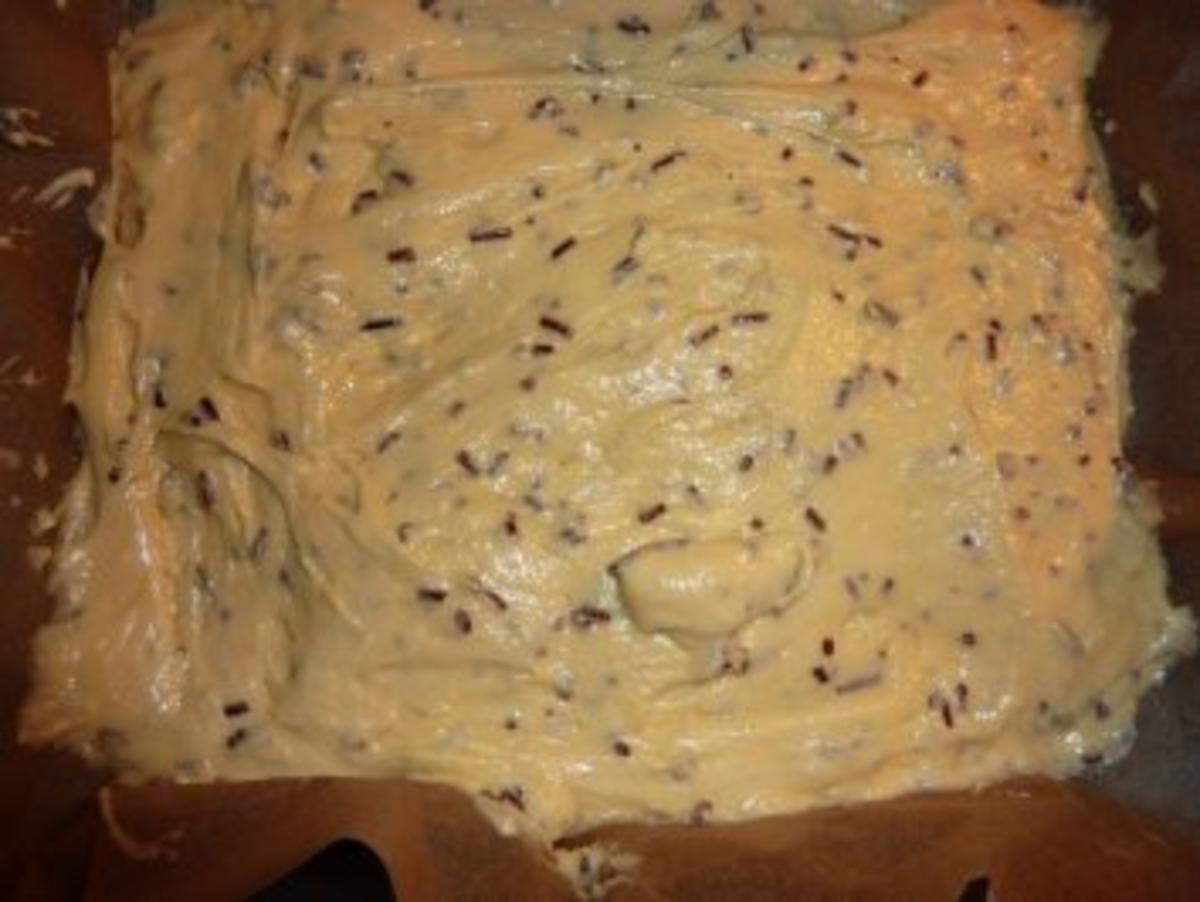 Kuchen: Blechkuchen mit Schokoraspeln - Rezept - Bild Nr. 3