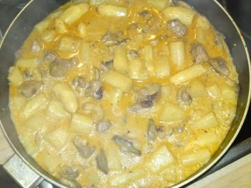 Spargeleintopf aus der Pfanne mit Champignons und Schweinefleisch - Rezept - Bild Nr. 4