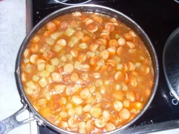 Rezept: Würstchengulasch Würstchengulasch - Rezept