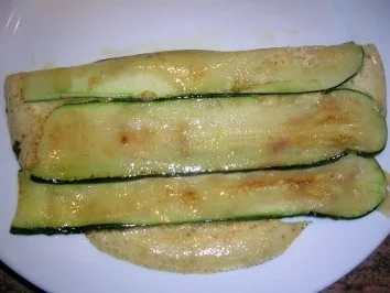 Rezept: Zucchinicrepes - als Beilage oder einfach nur "Pur" Bild Nr. 8 Zucchinicrepes - als Beilage oder einfach nur "Pur" - Rezept - Bild Nr. 8