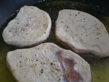 Leipziger Allerlei in Basilikum-Sahne-Soße zu Putensteaks und Kartoffelbrei - Rezept - Bild Nr. 6