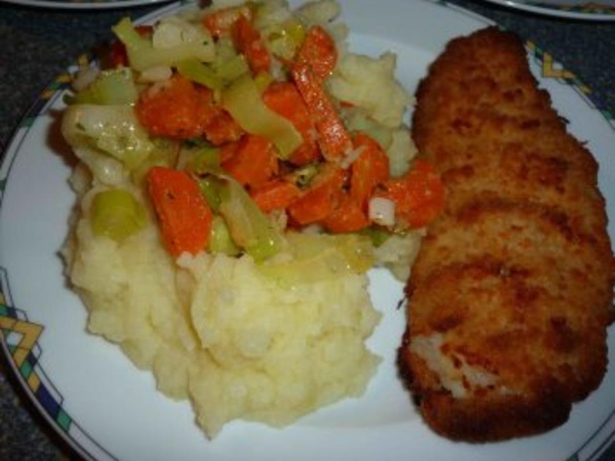 Backfisch mit Möhren Lauch Gemüse im Kartoffelnest - schnell &amp; einfach ...