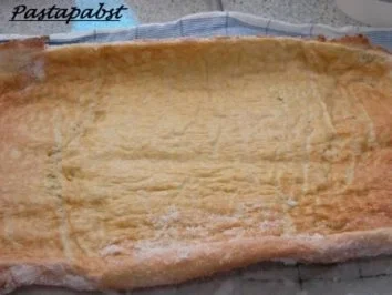 Rezept: Kokos-Biskuit-Rolle Bild Nr. 4 Kokos-Biskuit-Rolle - Rezept - Bild Nr. 4