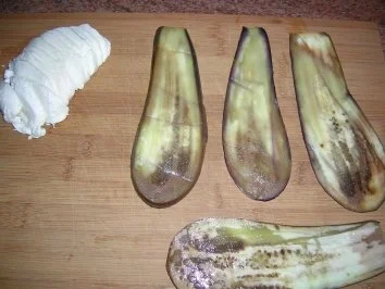 Auberginenröllchen gefüllt mit Mozzarella - als lecker Beilage oder PUR - Rezept - Bild Nr. 3