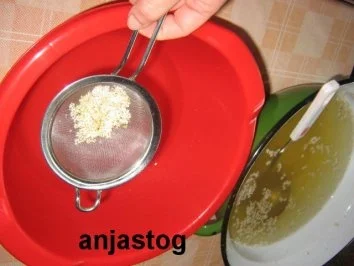 Rezept: Holunderblütensirup Bild Nr. 3 Holunderblütensirup - Rezept - Bild Nr. 3