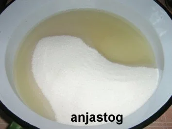 Rezept: Holunderblütensirup Bild Nr. 4 Holunderblütensirup - Rezept - Bild Nr. 4