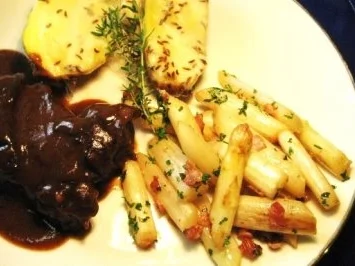 Spargel mit Bacon gebraten ... - Rezept