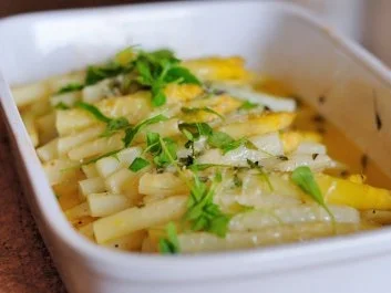 Spargel mit Rucolabutter und Parmesan - Rezept - Bild Nr. 3
