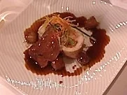 Perlhuhnröllchen mit karamellisierten Kartoffeln - Rezept