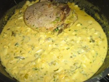 Rezept: Kotelett mit grünem Spargel an Kräuter-Senf-Sauce Bild Nr. 6 Kotelett mit grünem Spargel an Kräuter-Senf-Sauce - Rezept - Bild Nr. 6