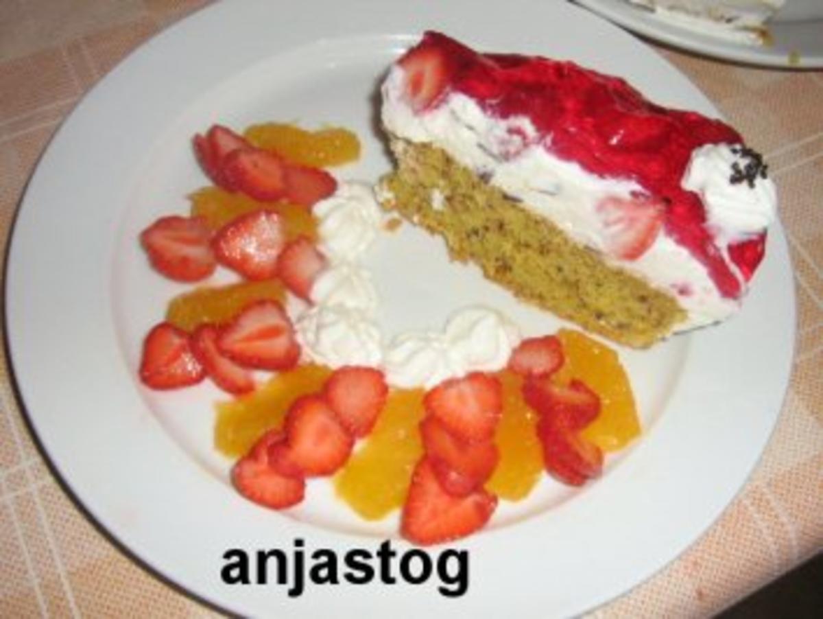 Erdbeeren - Holunder Torte - Rezept - Bild Nr. 2