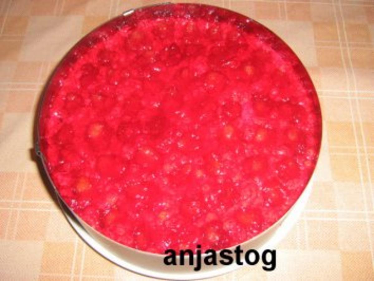 Erdbeeren - Holunder Torte - Rezept - Bild Nr. 11