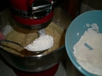Amaretti Kuchen mit Heidelbeeren und Schneehäubchen - Rezept - Bild Nr. 5