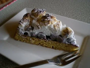 Amaretti Kuchen mit Heidelbeeren und Schneehäubchen - Rezept - Bild Nr. 10