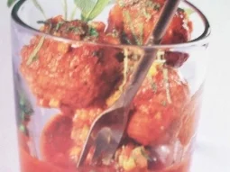 Hackklößchen in Rotwein - Rezept