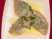 Schlutzkrapfen in zerlassener Butter und Parmesan - Rezept