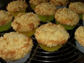 Rezept: Muffin: RHABARBER - STREUSEL Bild Nr. 9 Muffin: RHABARBER - STREUSEL - Rezept - Bild Nr. 9