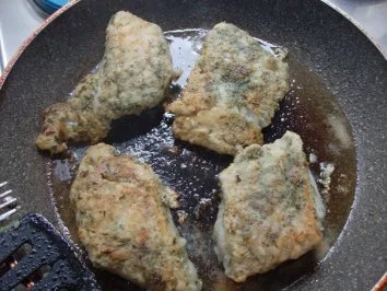 Rezept: Seelachsfilet mit Kräuterpanade Bild Nr. 6 Seelachsfilet mit Kräuterpanade - Rezept - Bild Nr. 6